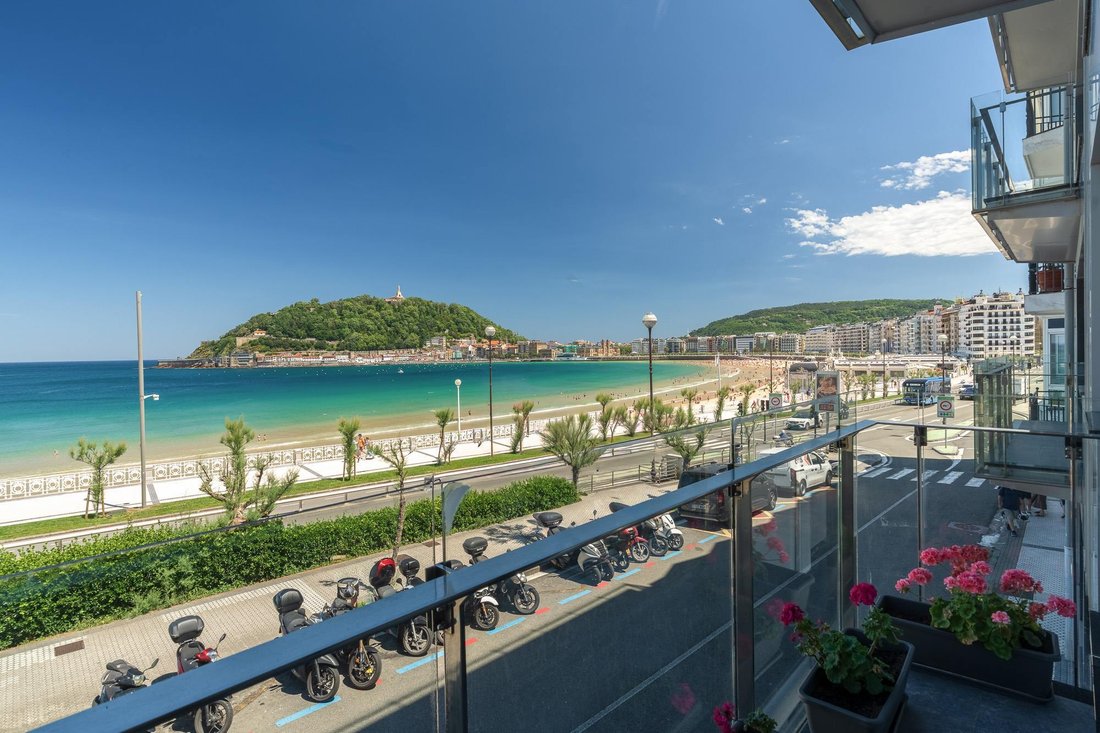 Apartment in Centro, Donostia-San Sebastian, Spain 1 - 18128120
