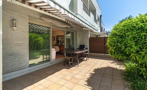 Villa in Mendebaldea, Donostia-San Sebastian, Spain 1