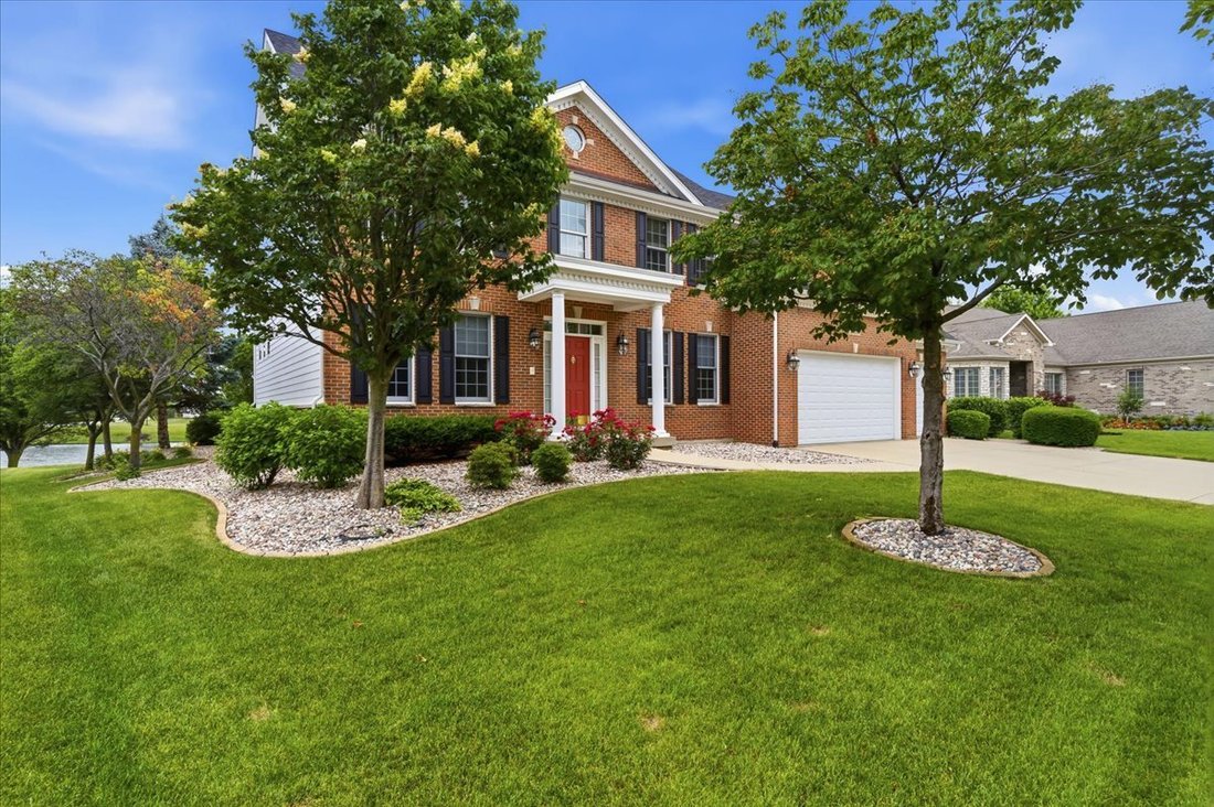 House in Joliet, Illinois, United States 3 - 18139089