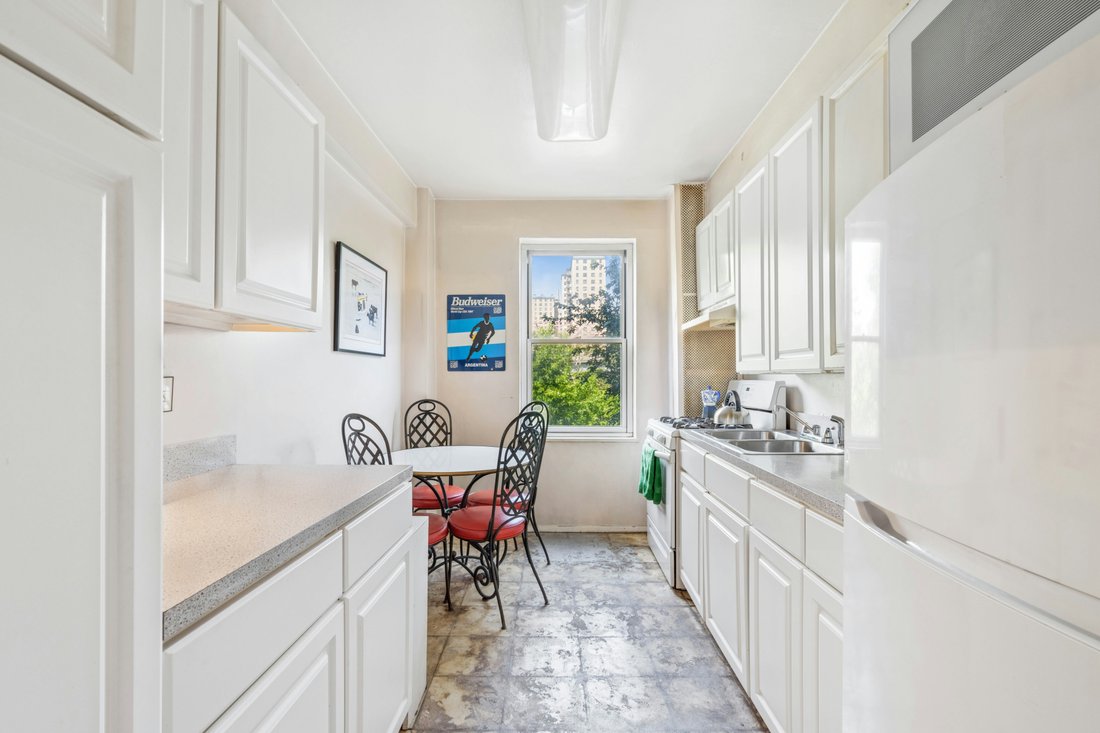 Co Op in New York, New York, United States 4 - 18123499