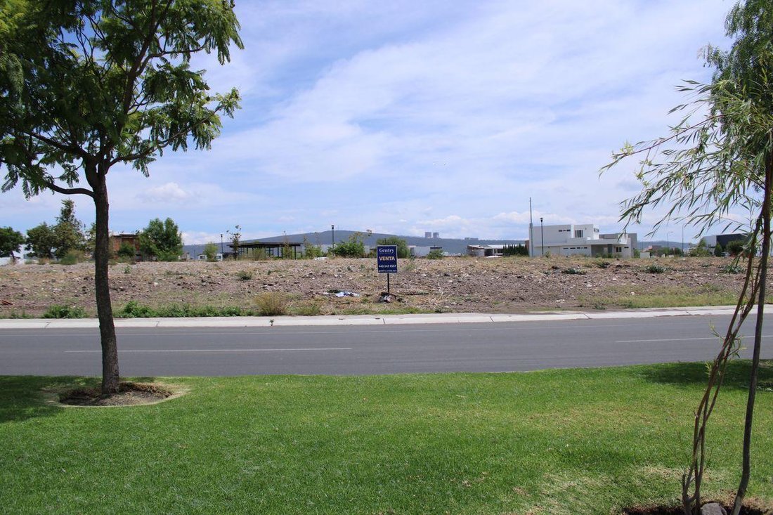 Land in Santiago de Querétaro, Querétaro, Mexico 2 - 18131248
