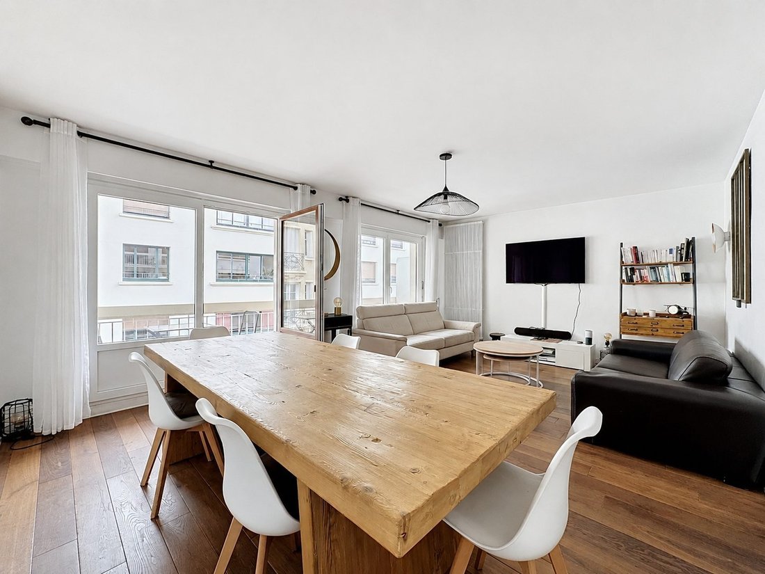 Apartment in Hôtel de Ville, Courbevoie, France 1 - 18138849