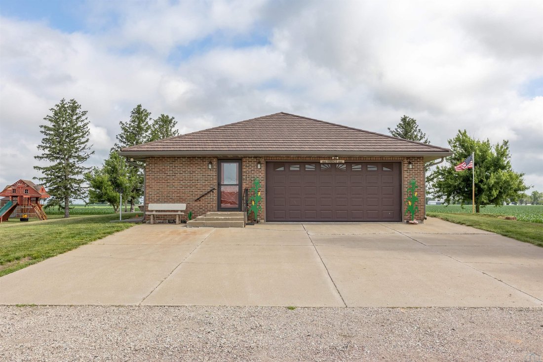 House in Sloan, Iowa, United States 3 - 18130174