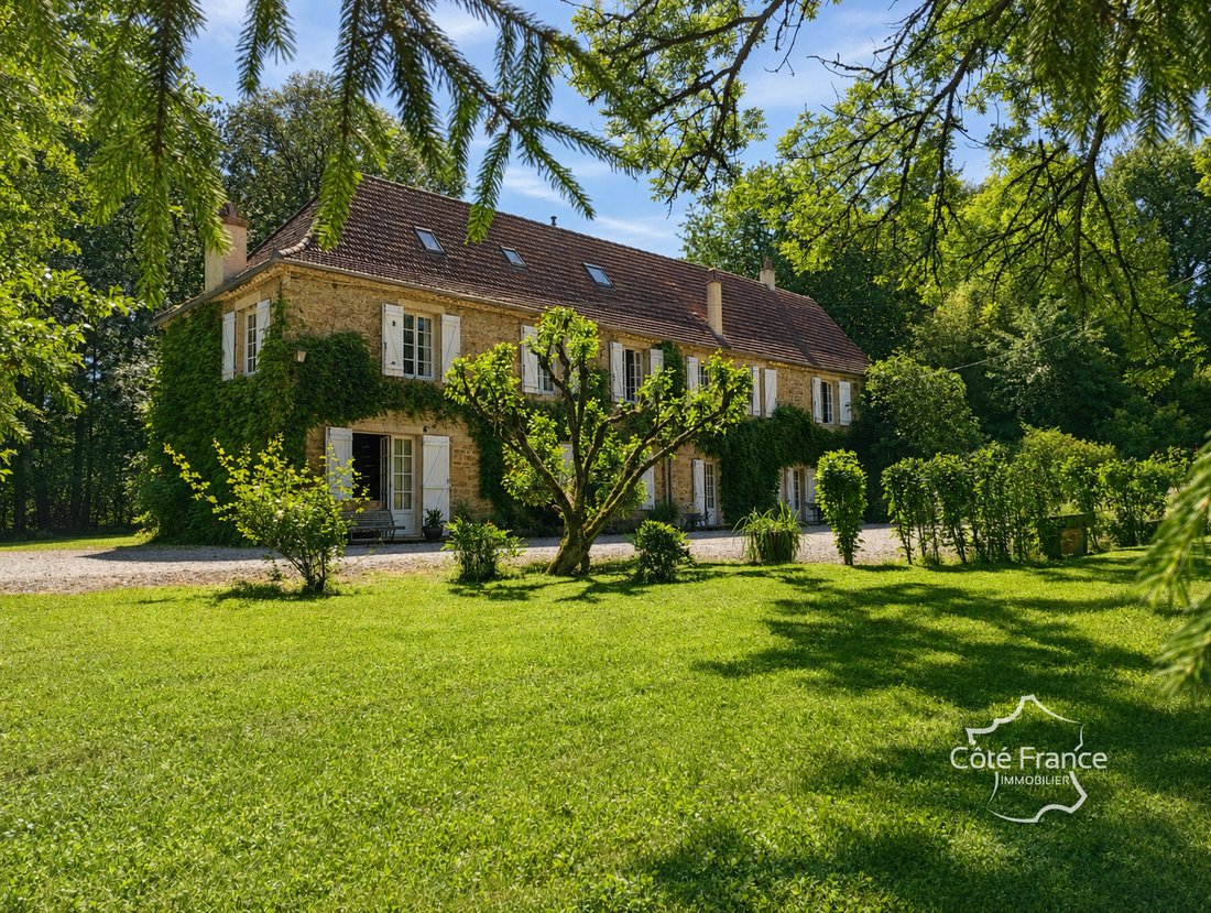 Estate in Bio, Occitania, France 3 - 18132509