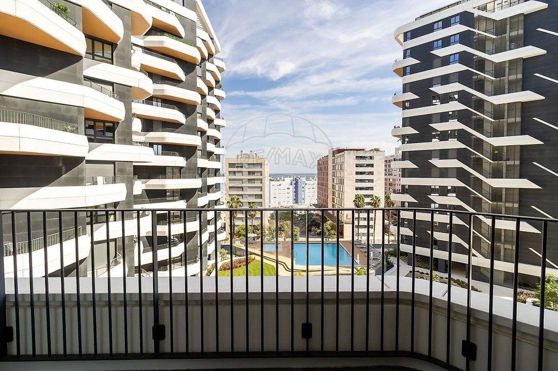 Apartment in Parque das Nacoes, Lisbon, Portugal 1 - 18129068