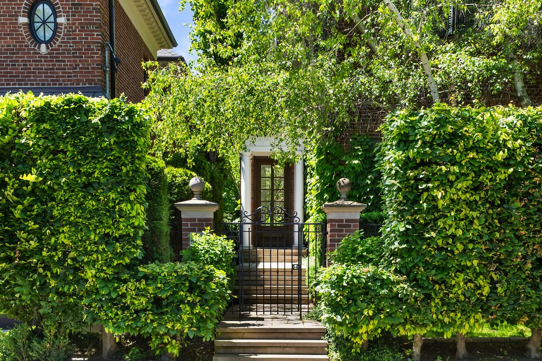 House in Toronto, Ontario, Canada 2 - 18129614