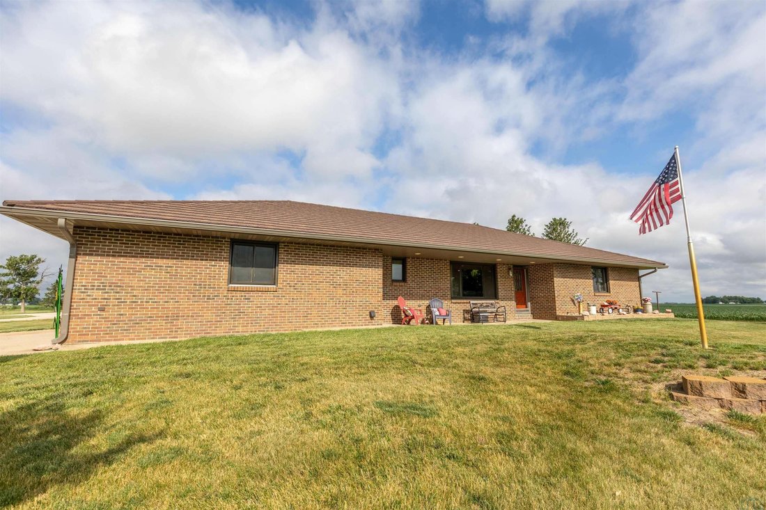 House in Sloan, Iowa, United States 5 - 18130174