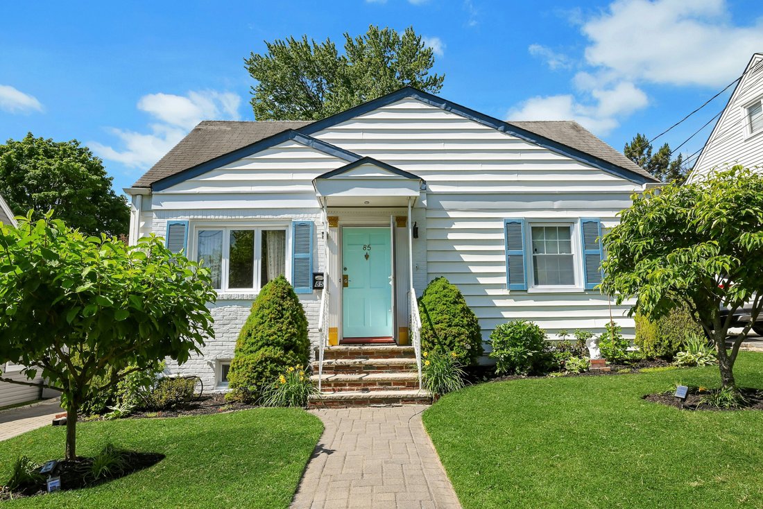House in Clifton, New Jersey, United States 2 - 18130858