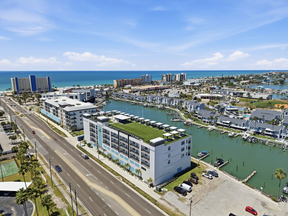Condo in Madeira Beach, Florida, United States 2 - 11932699