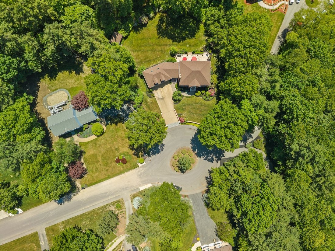 House in Raynham, Massachusetts, United States 5 - 18129541