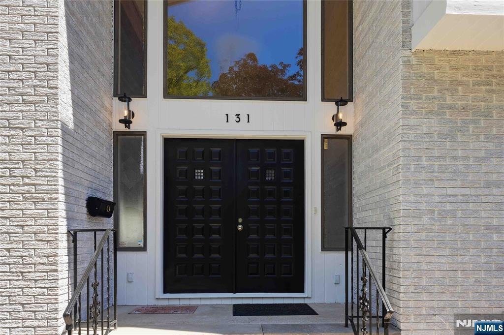 House in Paramus, New Jersey, United States 3 - 18133029