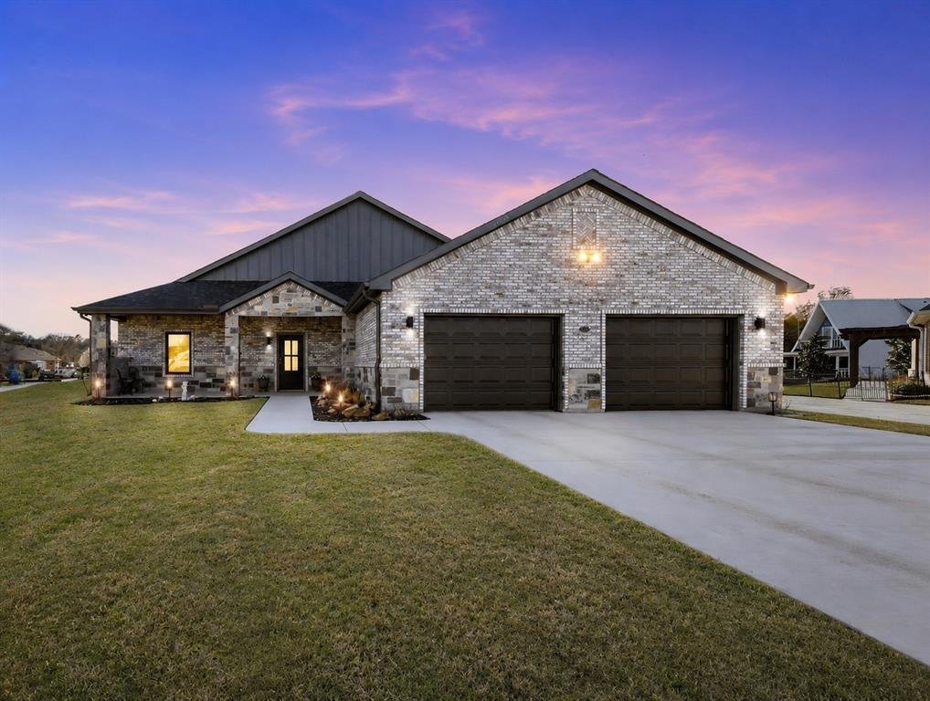 House in Bridgeport, Texas, United States 1 - 16517190
