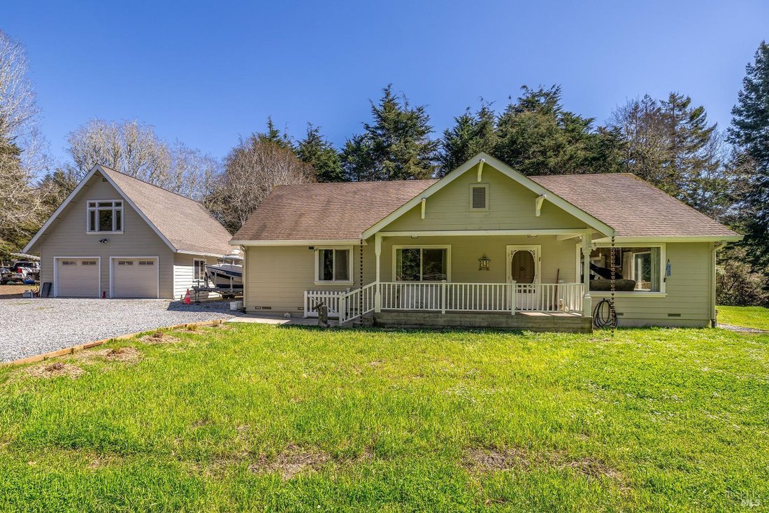House in Fort Bragg, California, United States 1 - 18133292