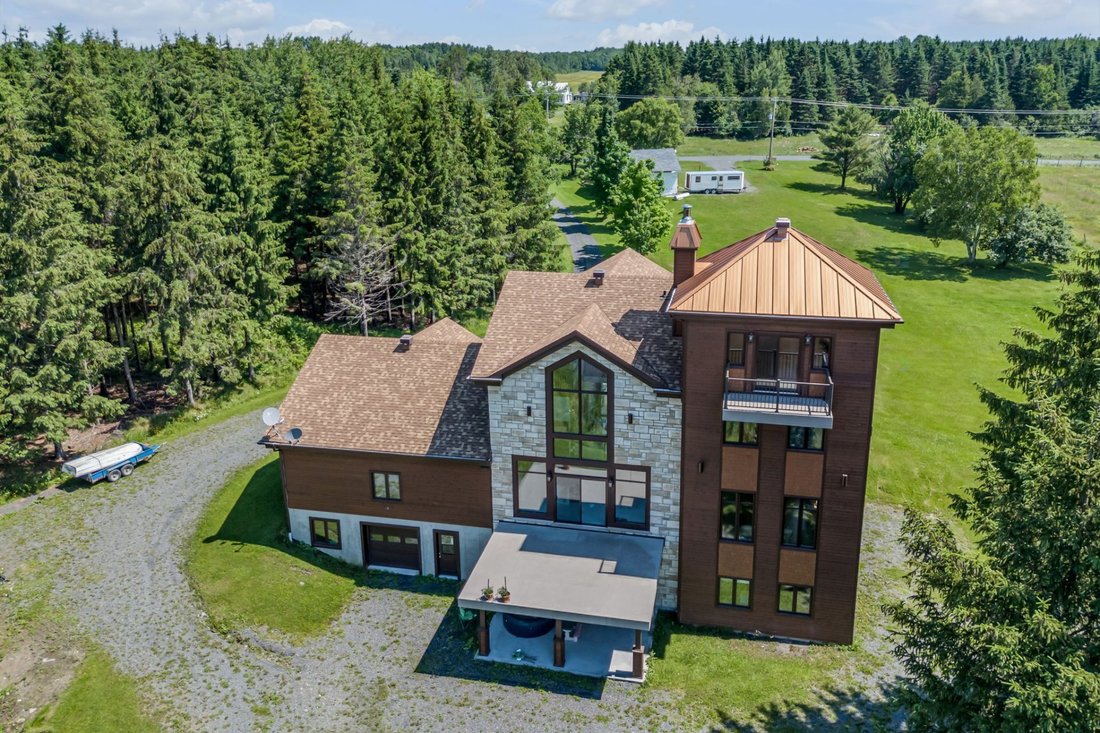 House in Saint-Côme-Linière, Quebec, Canada 5 - 18133314