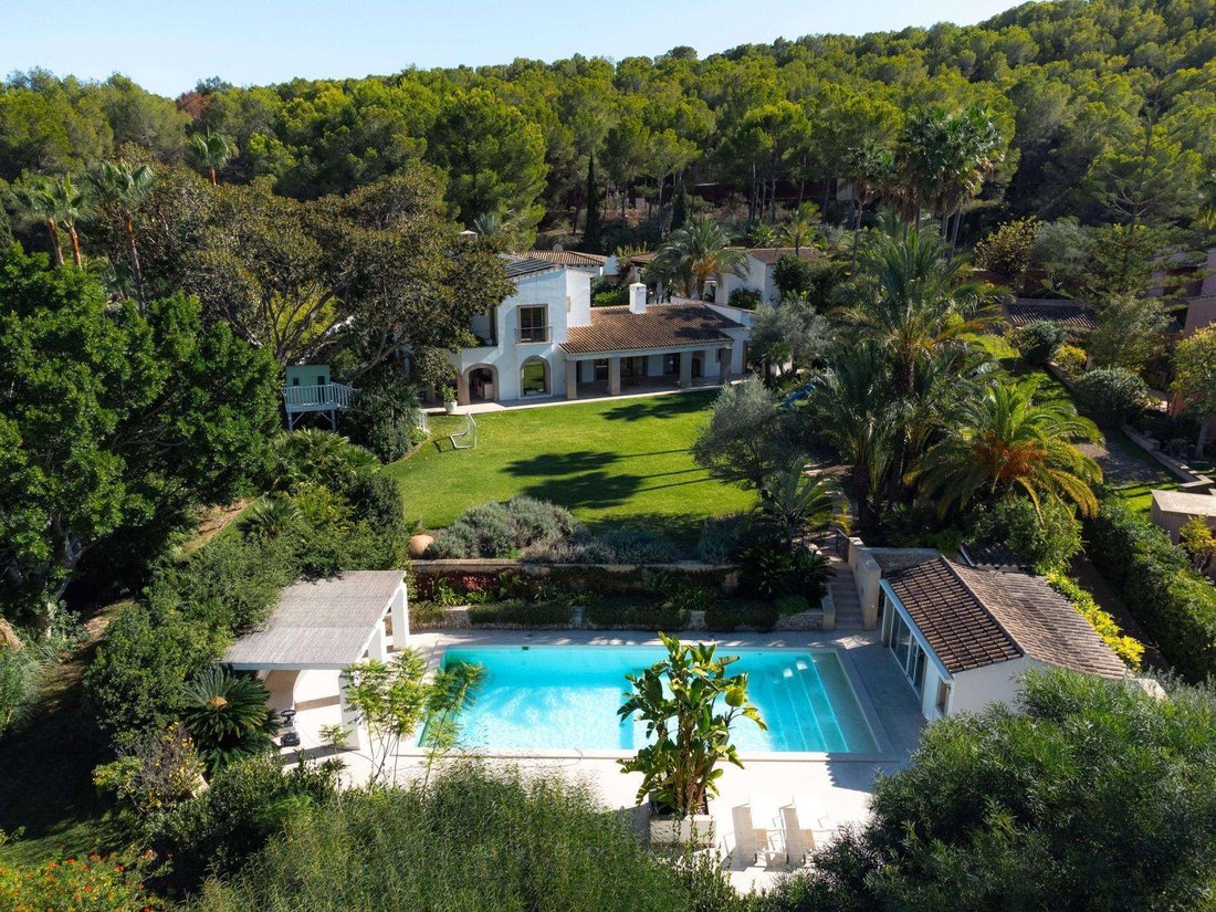 Villa in Rotes Velles, Calvia, Balearic Islands 1 - 18127497