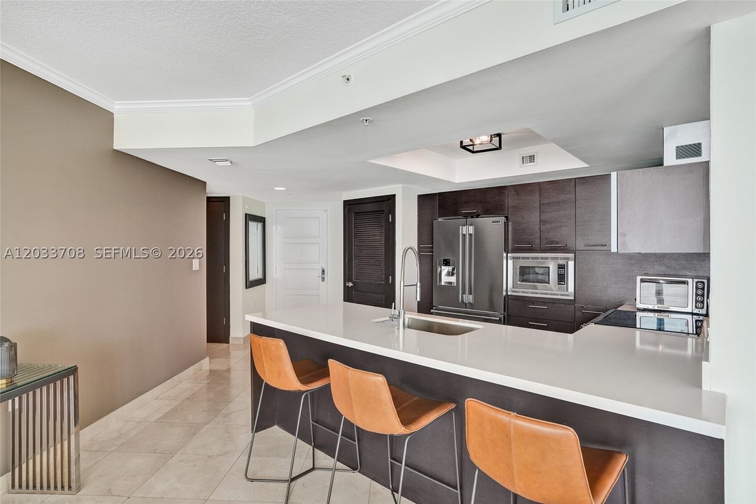 Condo in Sunny Isles Beach, Florida, United States 5 - 18125553