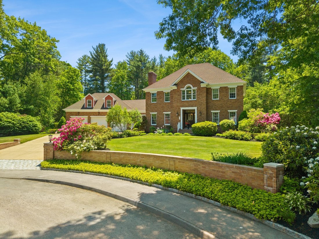 House in Raynham, Massachusetts, United States 2 - 18129541