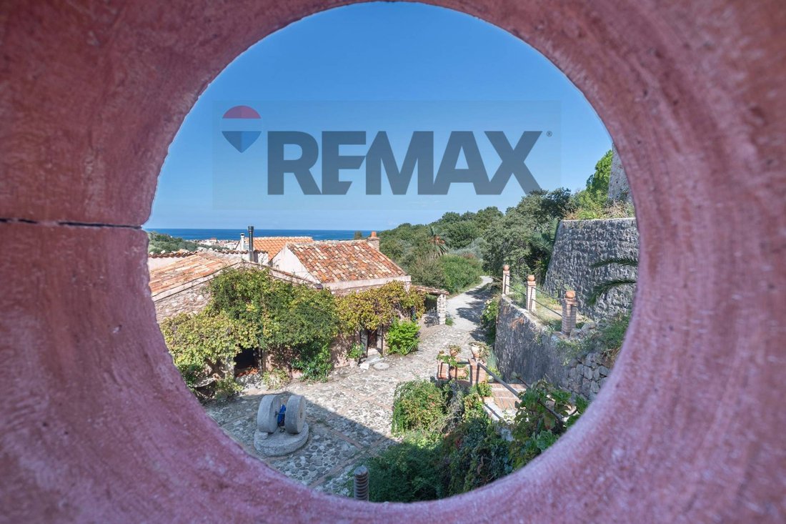 Farm Ranch in Torrenova, Sicily, Italy 1 - 18135027