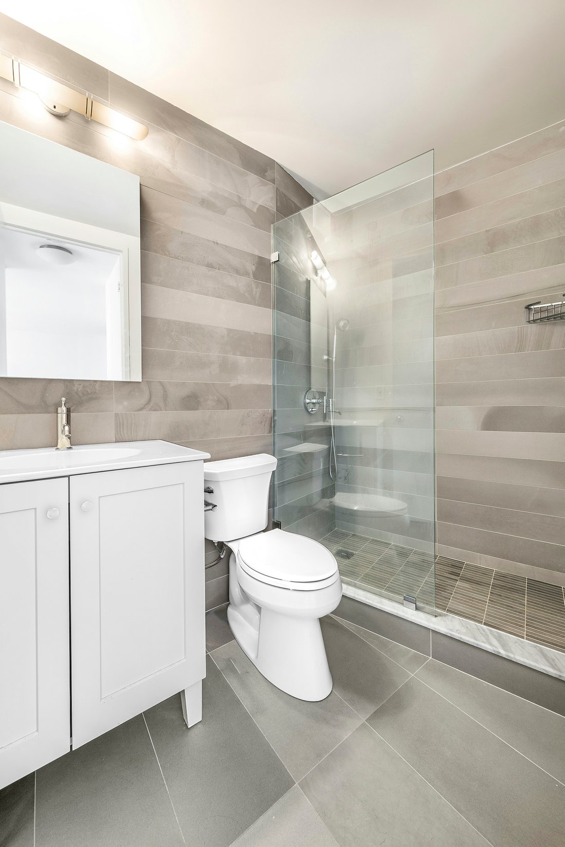 Condo in New York, New York, United States 4 - 18123475