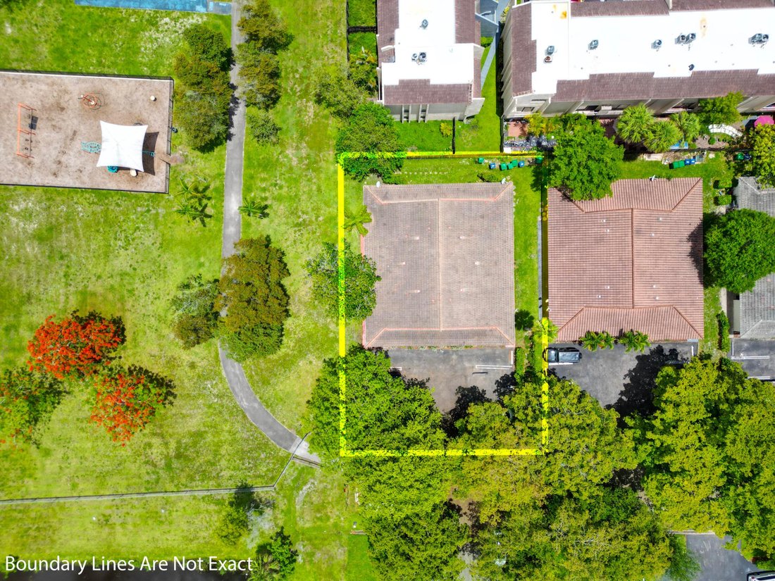Coral Springs, Florida, United States 2 - 18132143