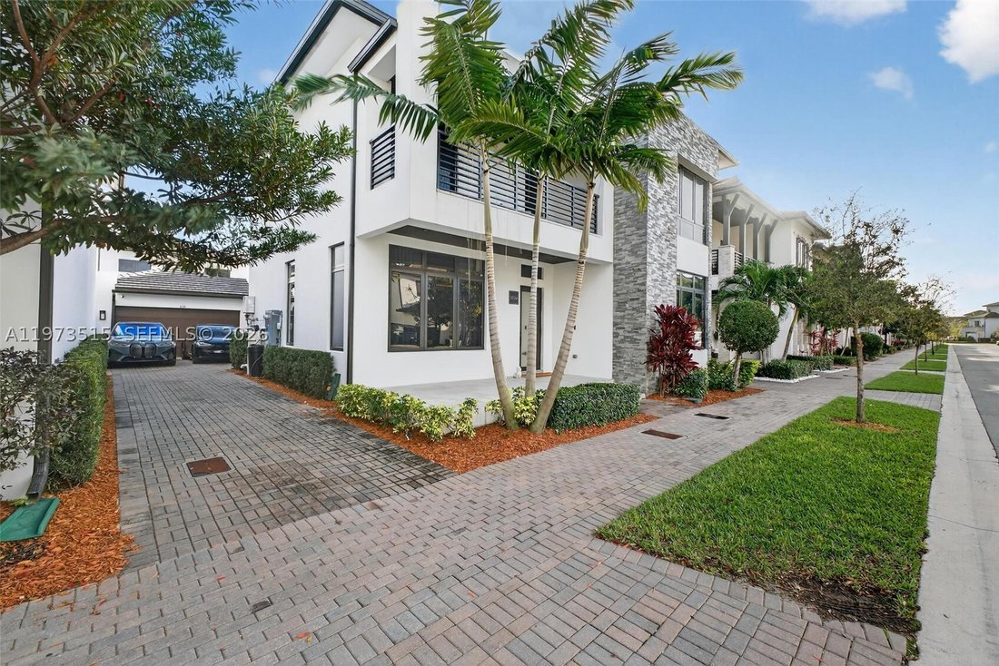 House in Miami Springs, Florida, United States 5 - 17350237