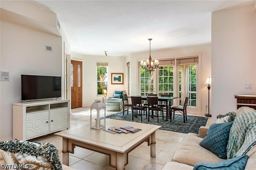 Condo in Naples, Florida, United States 1 - 18127507