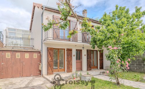 House in Plaine des Courlis, Croissy-sur-Seine, France 1
