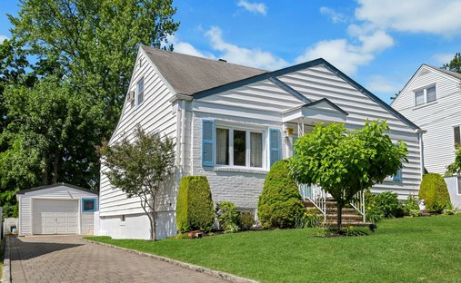 House in Clifton, New Jersey, United States 1