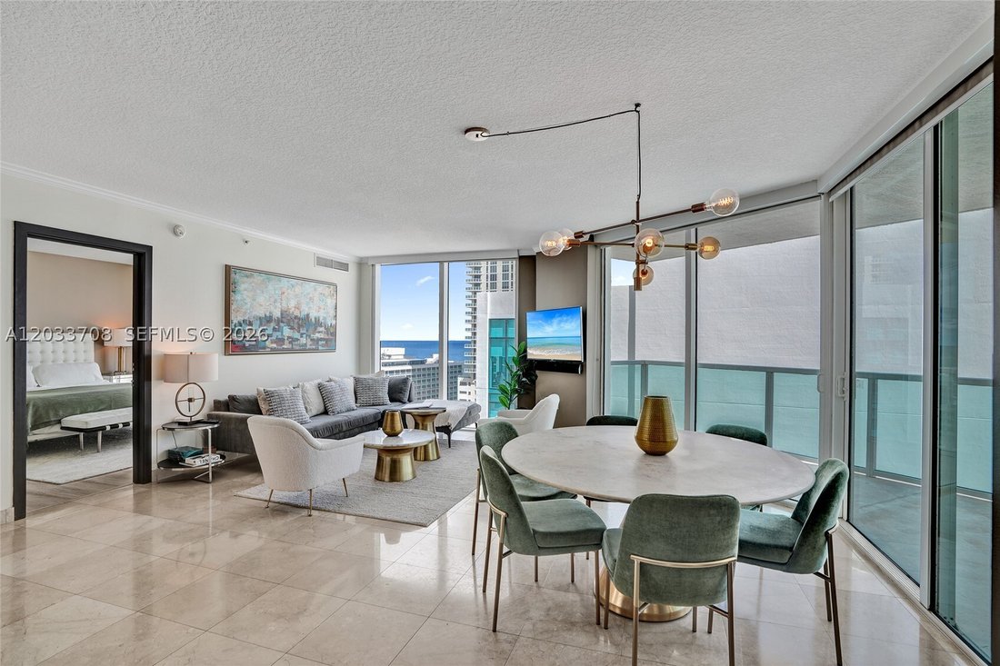 Condo in Sunny Isles Beach, Florida, United States 1 - 18125553