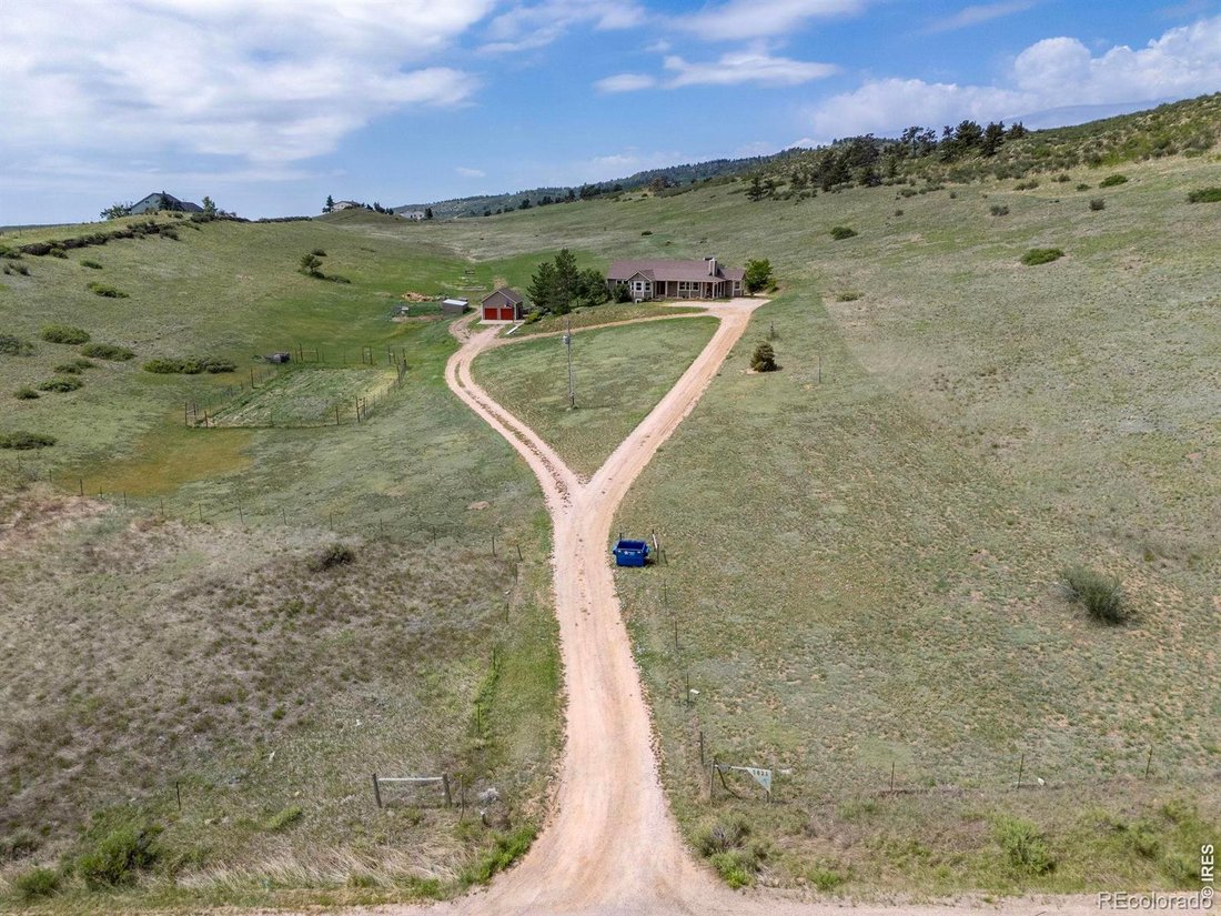 House in Berthoud, Colorado, United States 3 - 18132172