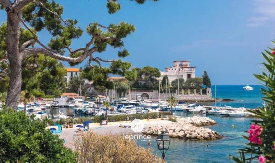 Apartment in Beaulieu-sur-Mer, Provence-Alpes-Côte d'Azur, France 3 - 18130313