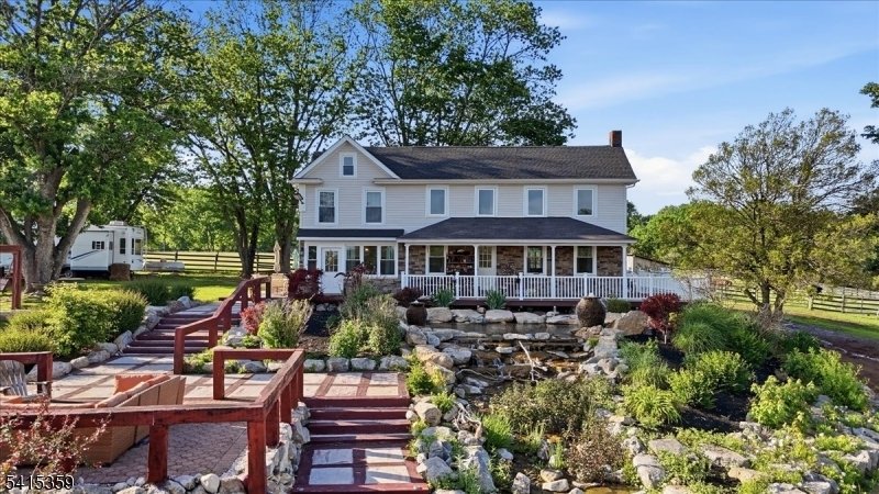 House in Milford, New Jersey, United States 3 - 18129511