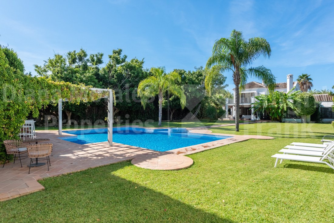 Villa in Guadalmina Baja, San Pedro de Alcantara, Spain 4 - 11169535