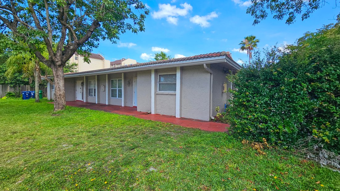 Coral Springs, Florida, United States 4 - 18132143