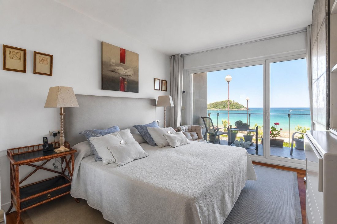 Apartment in Centro, Donostia-San Sebastian, Spain 3 - 18128120