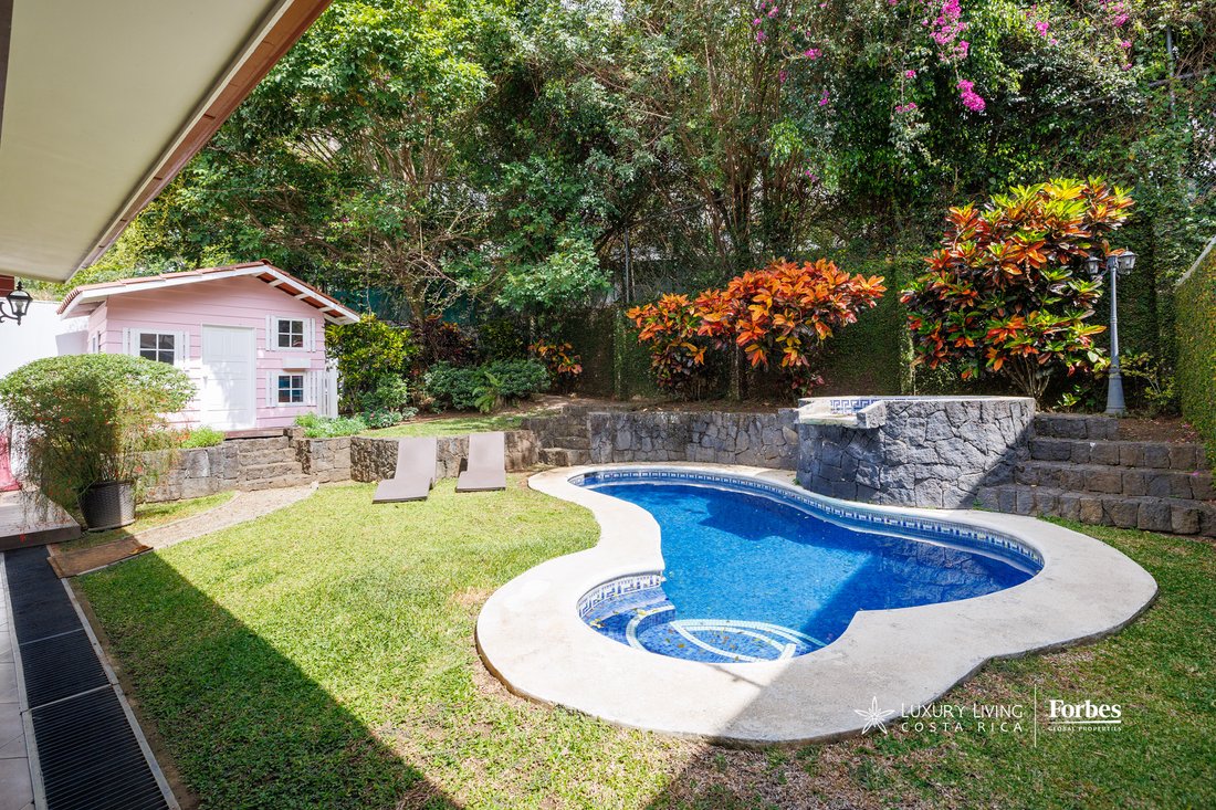 House in San Rafael de Escazú, San José Province, Costa Rica 2 - 18130401