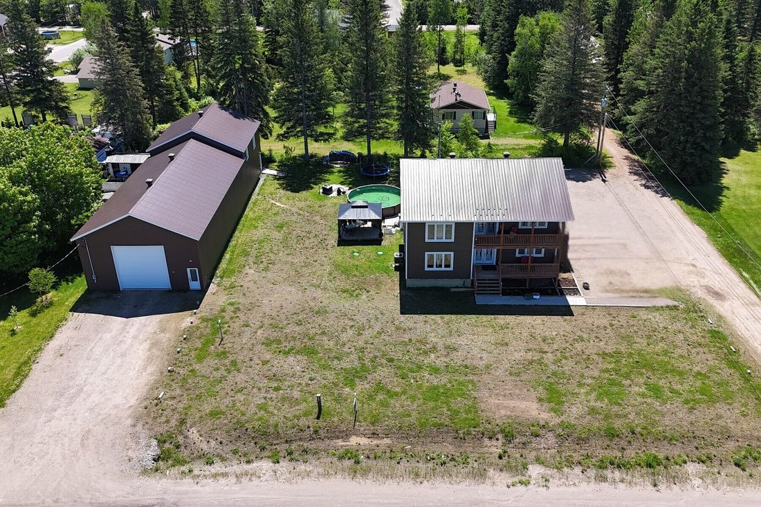 House in Saint Come, Quebec, Canada 1 - 16960671