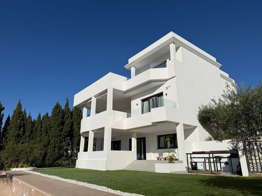 Villa in Sotogrande, San Roque, Andalusia 1 - 18131506