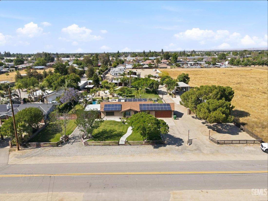 House in Bakersfield, California, United States 4 - 18134128