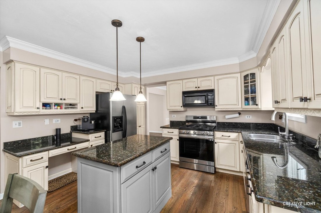 House in Naperville, Illinois, United States 3 - 18132778