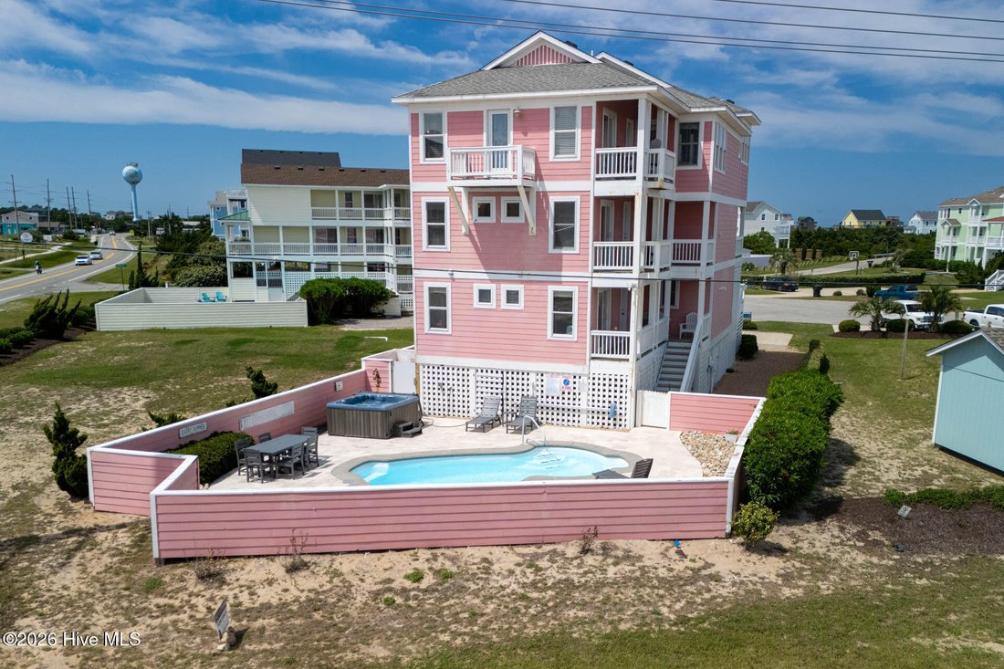 House in Waves, North Carolina, United States 1 - 18131929