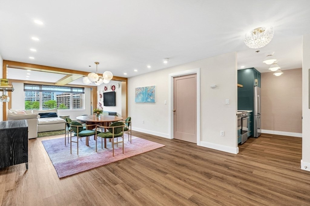 Co Op in Boston, Massachusetts, United States 5 - 18133254