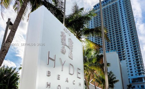 Condo in Hollywood, Florida, United States 1