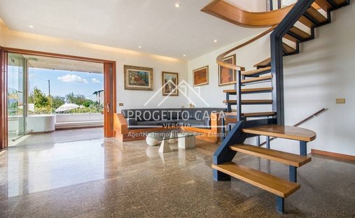 House in Lido di Camaiore, Camaiore, Tuscany 1