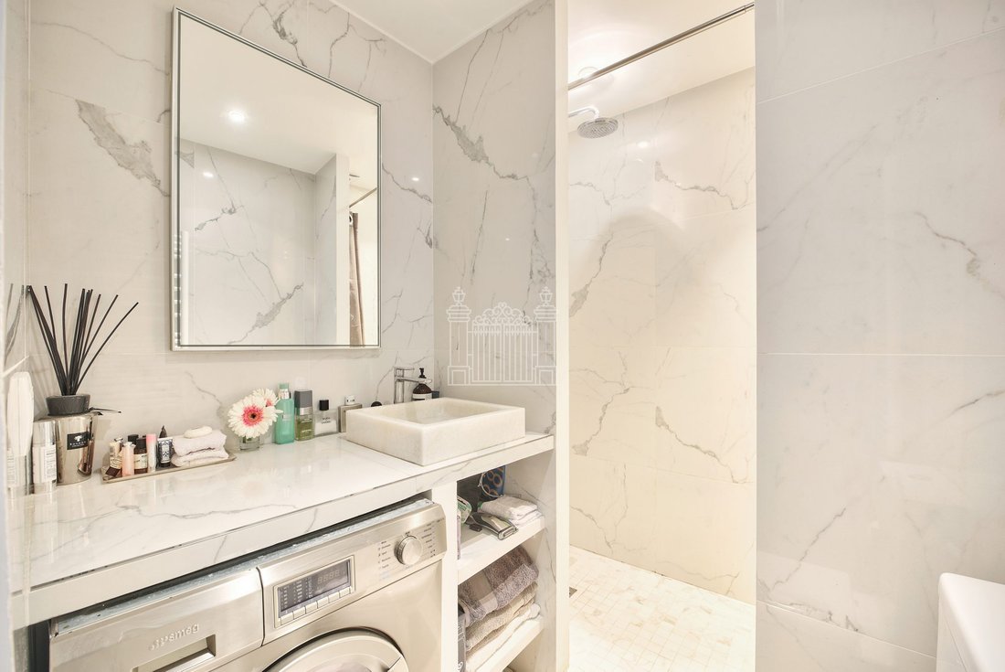 Apartment in Odéon, Paris 6e Arrondissement, Paris 3 - 17776379