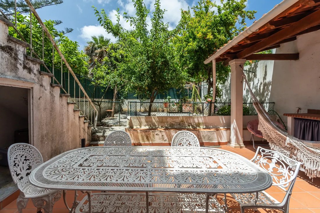 Villa in Carcavelos e Parede, Lisbon, Portugal 2 - 18133286