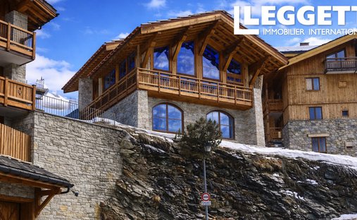 Chalet in Val-d'Isere, Auvergne-Rhône-Alpes, France 1