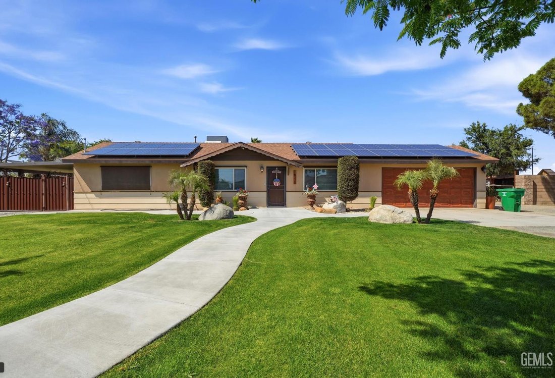 House in Bakersfield, California, United States 1 - 18134128