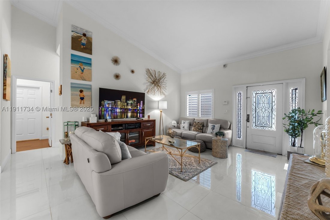 House in Miami, Florida, United States 4 - 17205882