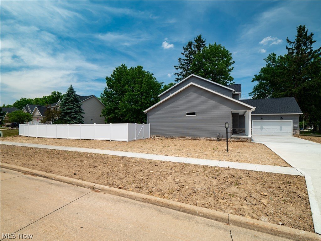 House in Strongsville, Ohio, United States 5 - 17175378